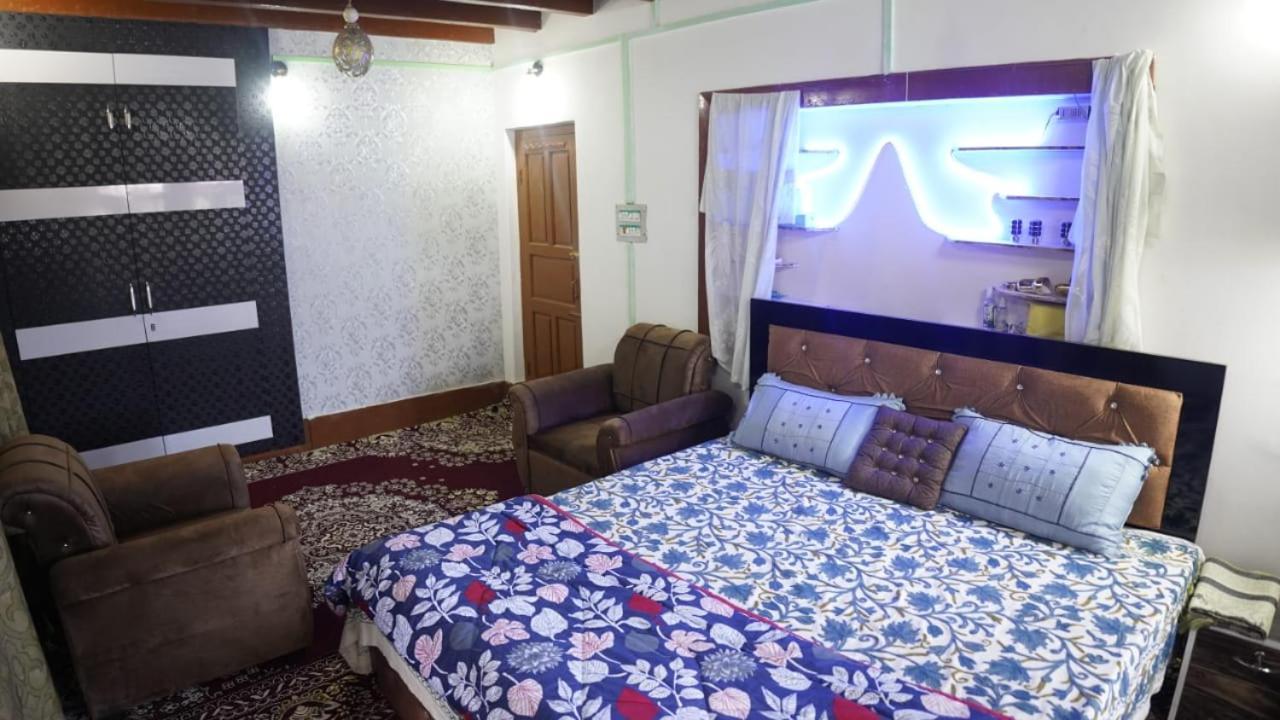 גולמארג Wani Guest House מראה חיצוני תמונה